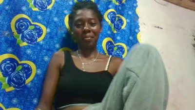 Faustina06 live cam on Cam4