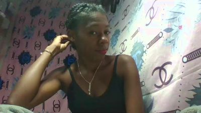 Faustina06 live cam on Cam4