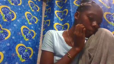 Faustina06 live cam on Cam4