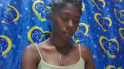 Faustina06 live cam on Cam4