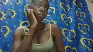 Faustina06 live cam on Cam4