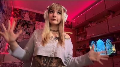 FayeMeierhofer live cam on Cam4