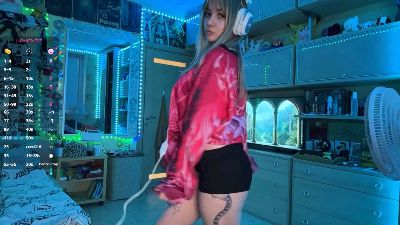 FayeMeierhofer live cam on Cam4