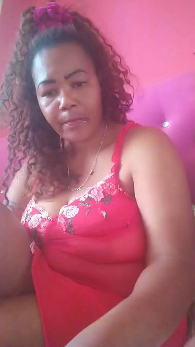 Felanah33 live cam on Cam4