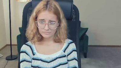 FelicaMccadden live cam on Cam4