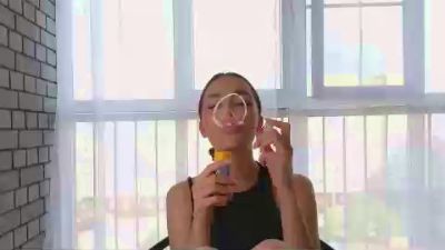 FelicitaMoeuy live cam on Cam4