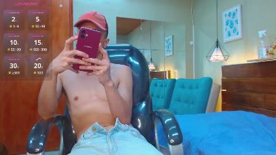 FelipeFriendly live cam on Cam4