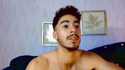 FelipePalace live cam on Cam4