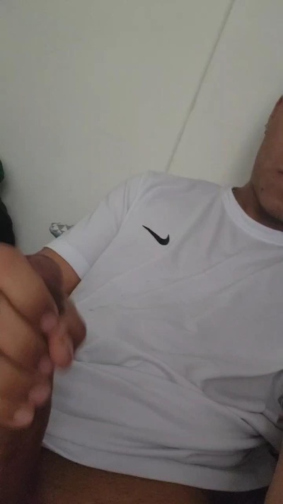 Felipe_J live cam on Cam4