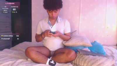 Felipe_cams live cam on Cam4
