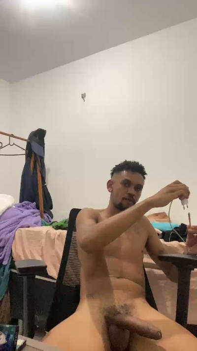 Felipecavalao live cam on Cam4