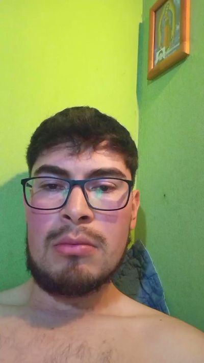 Felipenee live cam on Cam4