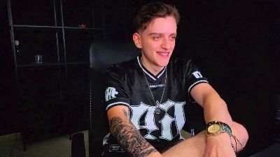 FelixStark live cam on Cam4