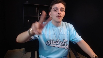 FelixStark live cam on Cam4