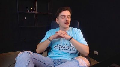 FelixStark live cam on Cam4