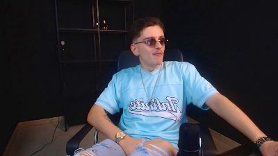 FelixStark live cam on Cam4