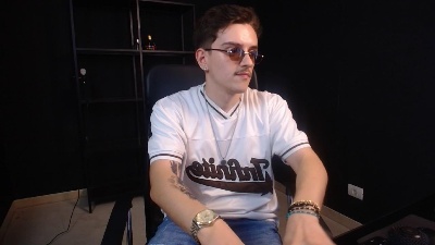 FelixStark live cam on Cam4