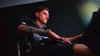 FelixStark live cam on Cam4