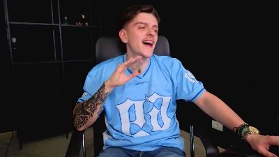 FelixStark live cam on Cam4