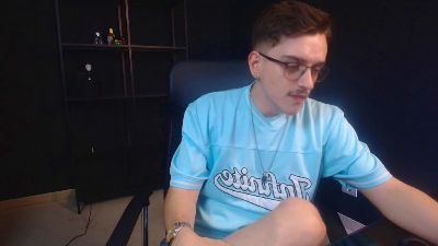 FelixStark live cam on Cam4