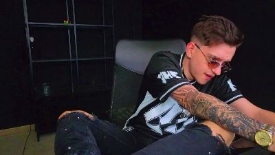 FelixStark live cam on Cam4