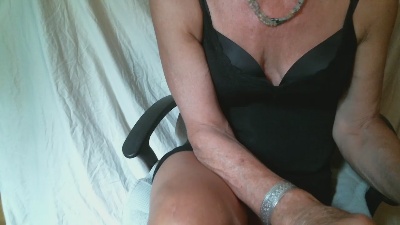 Femmarie live cam on Cam4