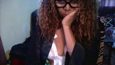 Femmelapine live cam on Cam4