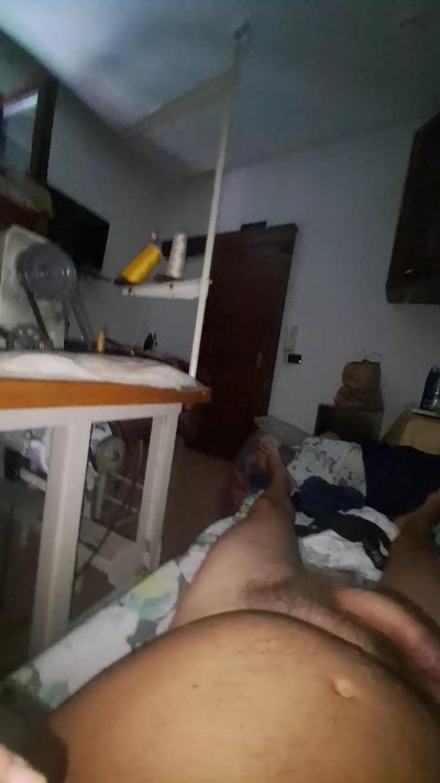 Fenomemale live cam on Cam4
