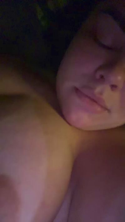 Fernandinha2026 live cam on Cam4