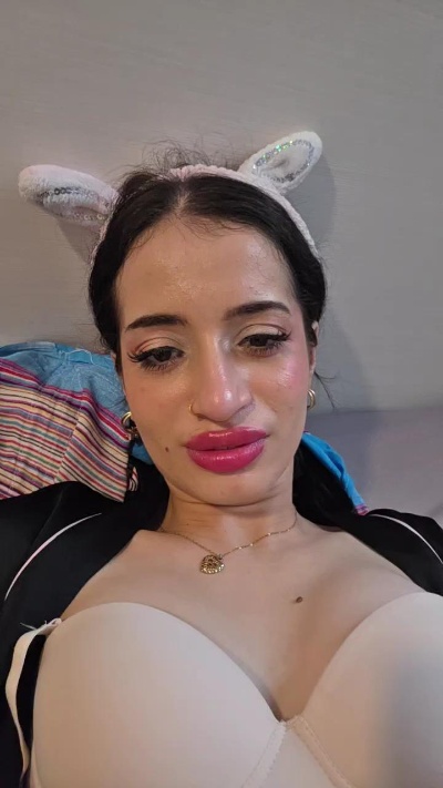 FifiLust live cam on Cam4