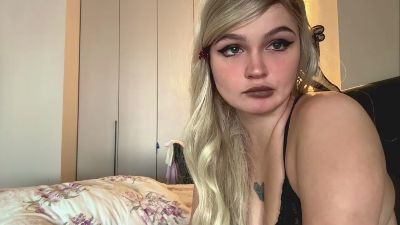 FilomenaEno live cam on Cam4