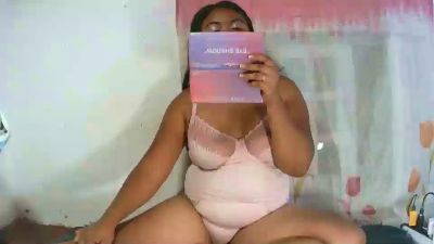 Finoana_nasty live cam on Cam4