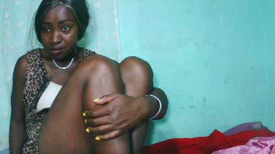 Fiononana live cam on Cam4
