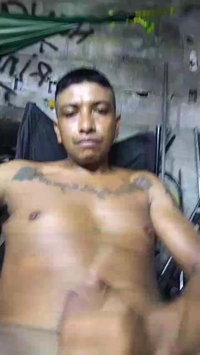 Fireboy0704 live cam on Cam4