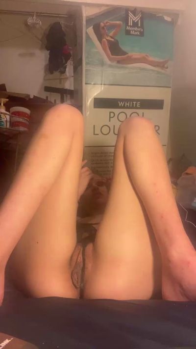 Firsttime_freak live cam on Cam4