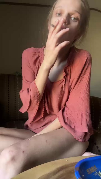 Firsttime_freak live cam on Cam4