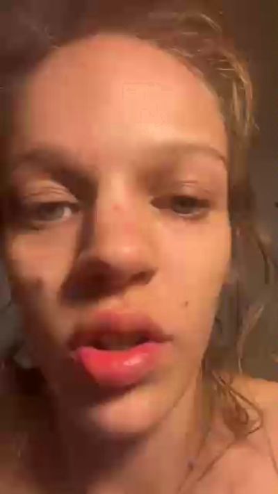 Firsttime_freak live cam on Cam4