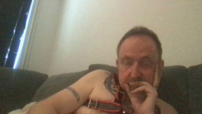 FistFella live cam on Cam4