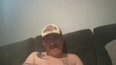 FistFella live cam on Cam4