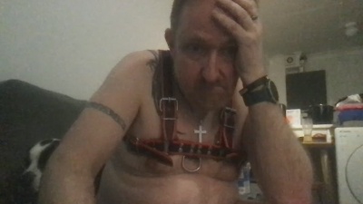 FistFella live cam on Cam4