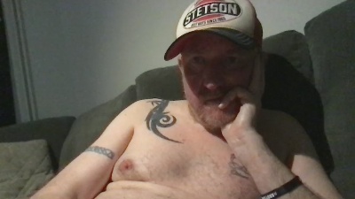 FistFella live cam on Cam4