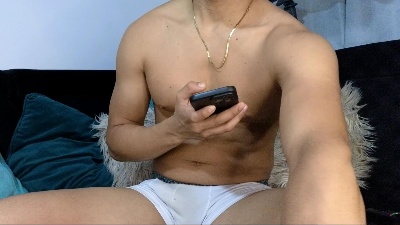FitBoy_Cris live cam on Cam4