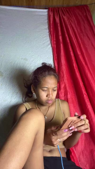 Fitia05 live cam on Cam4
