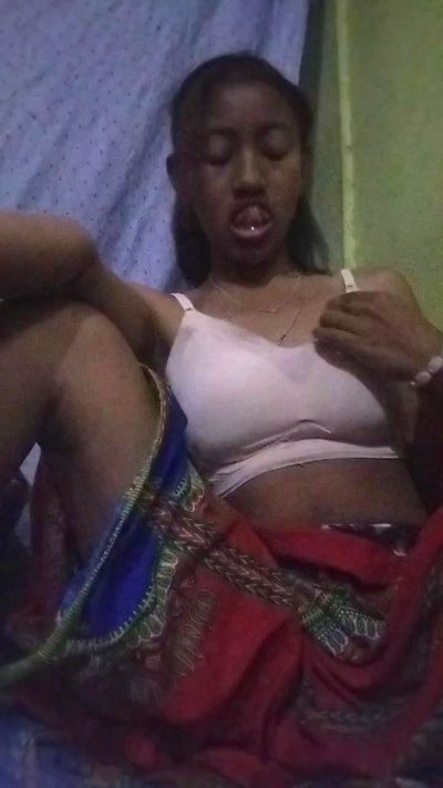 Fitia05 live cam on Cam4