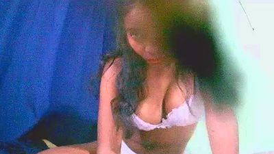 Fitiavana8 live cam on Cam4