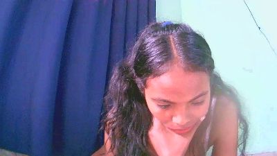 Fitiavana8 live cam on Cam4