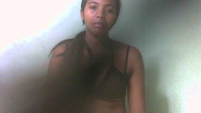 Fitiavana8 live cam on Cam4