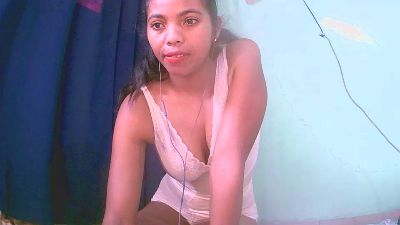 Fitiavana8 live cam on Cam4
