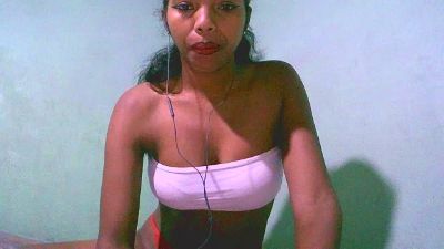 Fitiavana8 live cam on Cam4