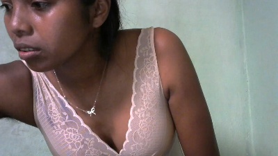 Fitiavana8 live cam on Cam4